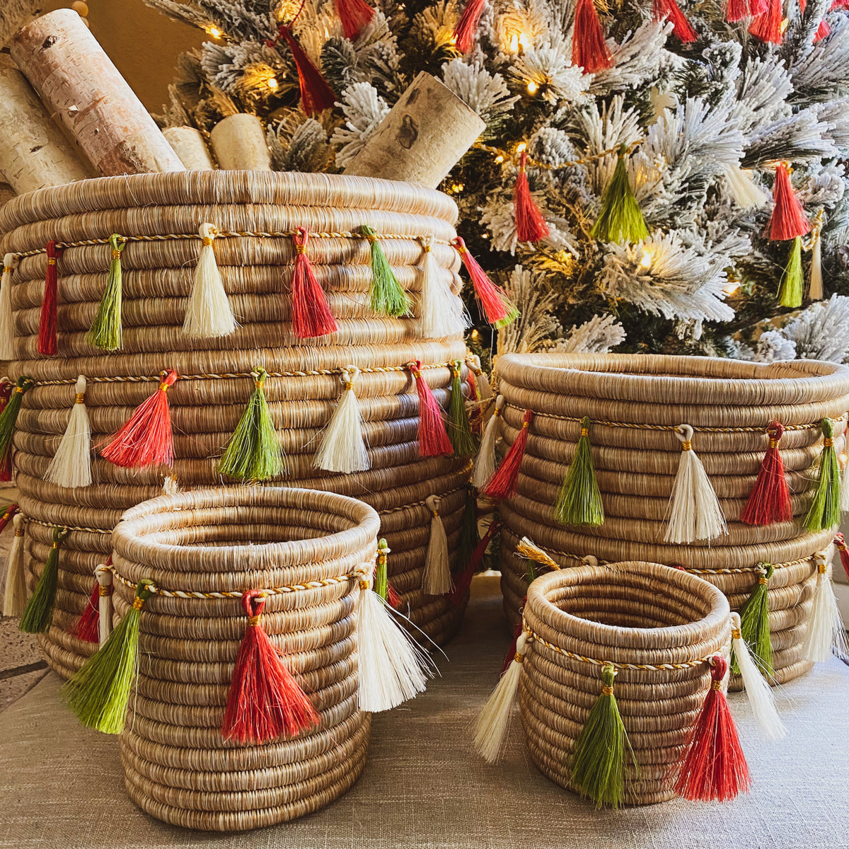 Sutton Woven Storage Basket and Holly Tassel Set