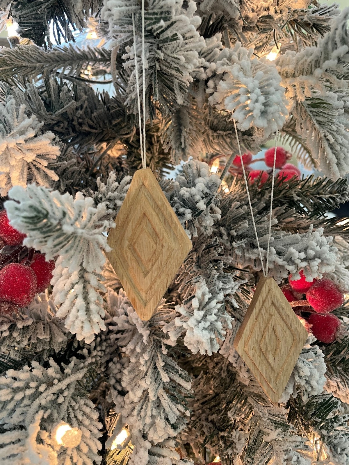 Lines & Legacy Diamond Ornament