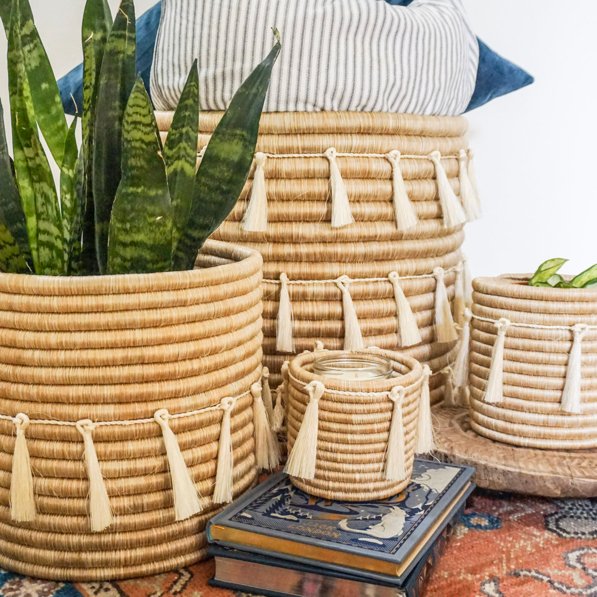 Sutton Woven Storage Basket and Pure Tassel Set