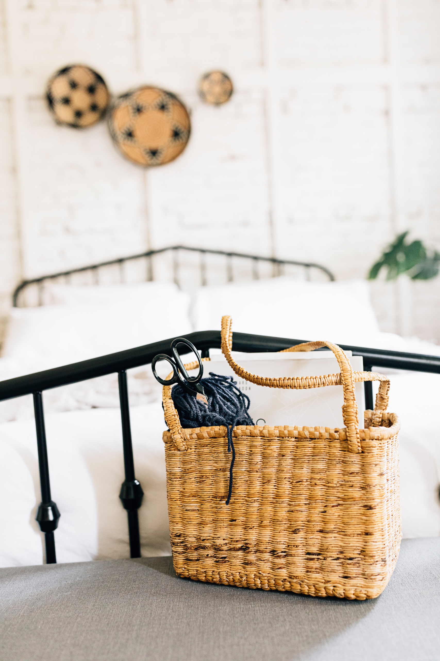 tote holding knitting suppiies
